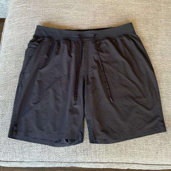 LULULEMON Pace Breaker Shorts! - Picture 4 of 12